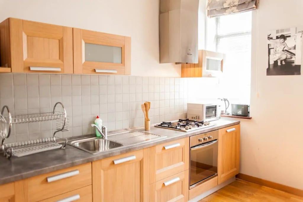City Center 2Bdr Apartment Near Rustaveli Av. Tbilisi Exterior photo